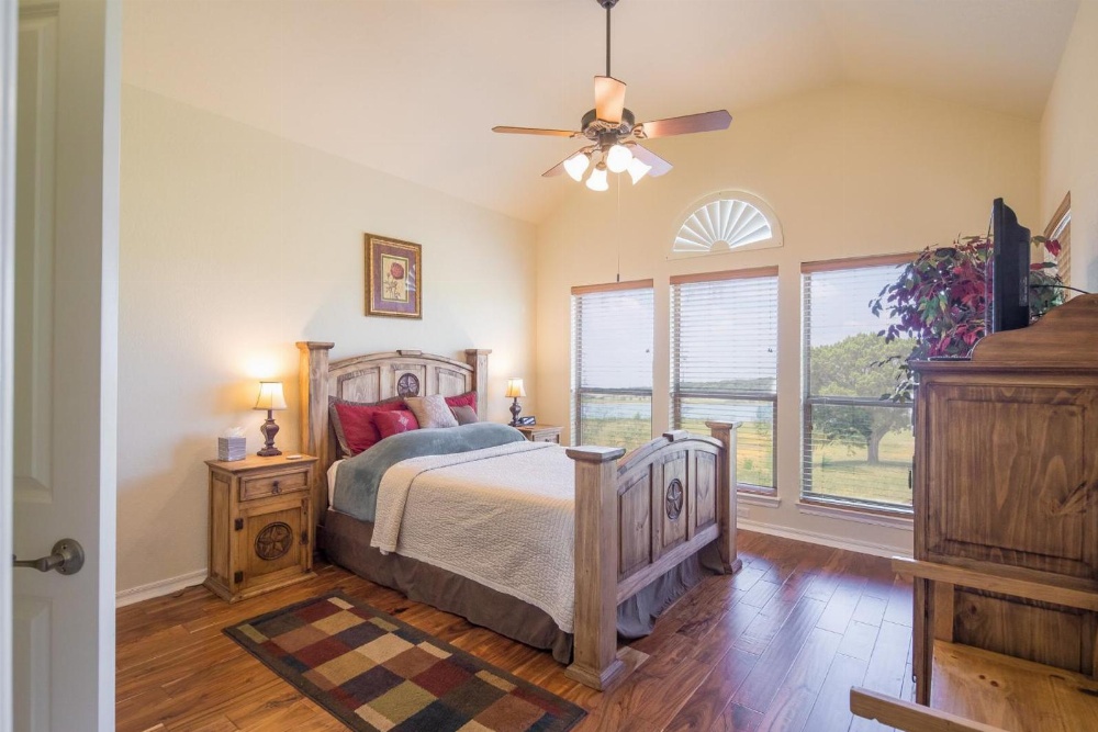 Lakeside Haven Townhouse Main image